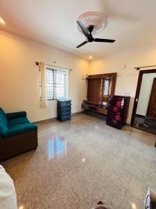 Hall Image of 800 Sq.ft 1 BHK Apartment / Flat for rent in Ejipura Bengaluru for Rs. 26000