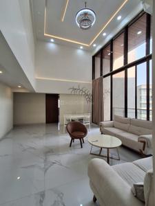 4.5 BHK Flat