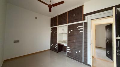 Bedroom Image of 1200 Sq.ft 2 BHK Builder Floor for rent in Gotri Vadodara for Rs. 15000