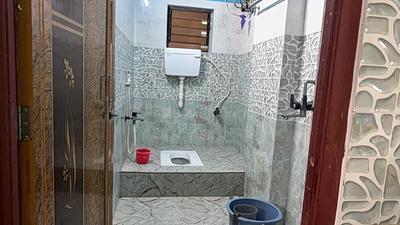 Image of 760 Sq.ft 2 BHK Builder Floor for sale in Picnic Garden, Kolkata for Rs. 3500000