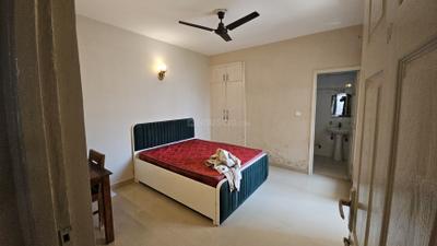 Bedroom Image of 1150 Sq.ft 2.5 BHK Apartment / Flat for rent in Supertech Cape Town, Sector 74 Noida for Rs. 40000
