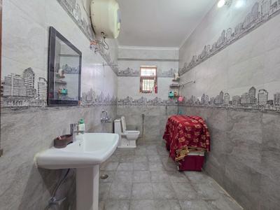 Bathroom Image of 1314 Sq.ft 3 BHK Apartment / Flat for sale in Canal Road Dehradun for Rs. 12000000