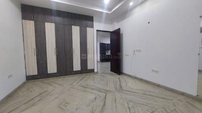 Bedroom Image of 3500 Sq.ft 3 BHK Builder Floor for rent in Sector 108 Noida for Rs. 65000