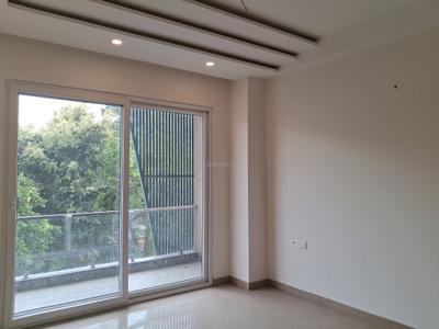 Bedroom Image of 1800 Sq.ft 3 BHK Builder Floor for sale in Paschim Vihar New Delhi for Rs. 39000000
