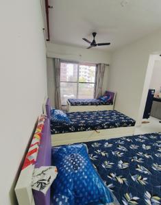 Bedroom Image of Navkar estate PG in Thane in Thane East, Thane