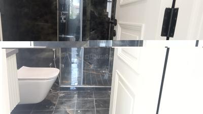 Image of 2025 Sq.ft 4 BHK Builder Floor for rent in Janakpuri, New Delhi for Rs. 100000