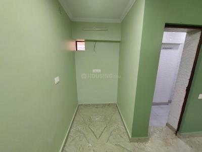 Bedroom Image of 538 Sq.ft 2 BHK Apartment / Flat for sale in Dilshad Garden New Delhi for Rs. 9000000