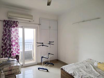 Bedroom Image of 1045 Sq.ft 2 BHK Apartment / Flat for sale in Paramount Floraville, Sector 137 Noida for Rs. 11800000
