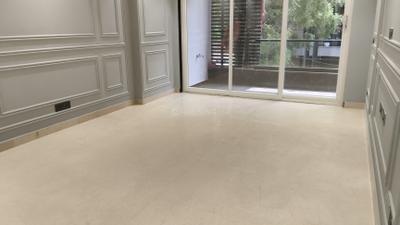 Living Room Image of 3000 Sq.ft 3 BHK Builder Floor for rent in DLF Phase 4 Gurgaon for Rs. 130000
