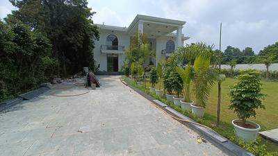 Image of 18000 Sq.ft 5 BHK Villa for sale in Asola, New Delhi for Rs. 260000000