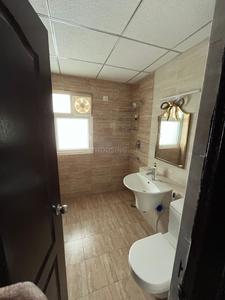 Bathroom Image of 1300 Sq.ft 2.5 BHK Apartment / Flat for sale in Shree Vardhman Victoria, Sector 70 Gurgaon for Rs. 16500000