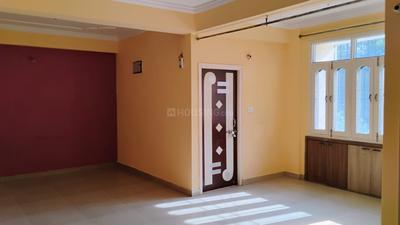 Bedroom Image of 1800 Sq.ft 3 BHK Apartment / Flat for rent in Kidwaipuri Patna for Rs. 28000