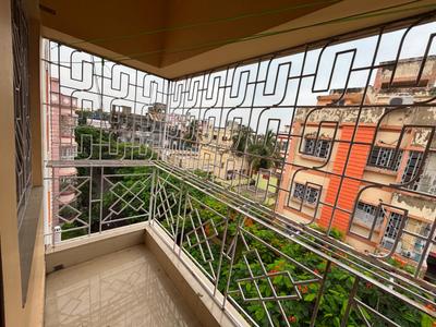 Balcony Image of 989 Sq.ft 2 BHK Apartment / Flat for rent in Parnasree Pally Kolkata for Rs. 16000