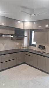Kitchen Image of 1800 Sq.ft 3 BHK Builder Floor for rent in Yojana Vihar RWA, Anand Vihar New Delhi for Rs. 55000