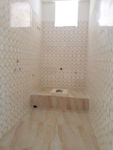 Common Bathroom Image of 630 Sq.ft 2 BHK Apartment / Flat for sale in Duillya Howrah for Rs. 1890000