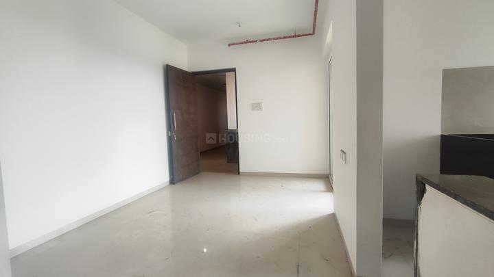 Shivesh Emerald Main Image 1