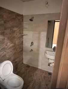 Bathroom Image of 820 Sq.ft 2 BHK Apartment / Flat for rent in AGI Sky Garden, Shakti Nagar Jalandhar for Rs. 25500