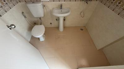 Image of 1075 Sq.ft 2 BHK Apartment / Flat for rent in Gaur City 7th Avenue, Noida Extension, Greater Noida for Rs. 20400