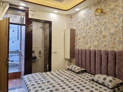 Bedroom Image of 810 Sq.ft 3 BHK Apartment / Flat for sale in Hans Builders Floor, Dwarka Mor New Delhi for Rs. 5100000