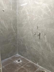 Bedroom Two Image of 860 Sq.ft 2 BHK Apartment / Flat for sale in Shalimar Garden Ghaziabad for Rs. 4580000