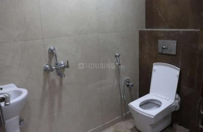 Bathroom Image of 1020 Sq.ft 2 BHK Apartment / Flat for sale in Sector 104 Noida for Rs. 5000000