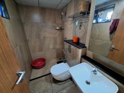 Bathroom Image of 2450 Sq.ft 4 BHK Apartment / Flat for sale in Vyttila Kochi for Rs. 23000000