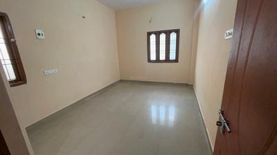 Bedroom Image of 1000 Sq.ft 2 BHK Independent House for rent in Avadi Chennai for Rs. 15000