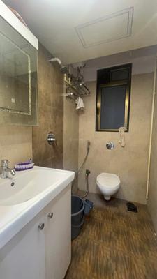 Bathroom Image of 500 Sq.ft 1 BHK Apartment / Flat for sale in Chandak Nischay, Dahisar East Mumbai for Rs. 10500000