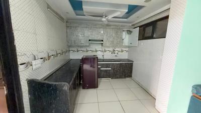 Kitchen Image of 950 Sq.ft 2 BHK Builder Floor for rent in Palam Vihar Extension Gurgaon for Rs. 29000