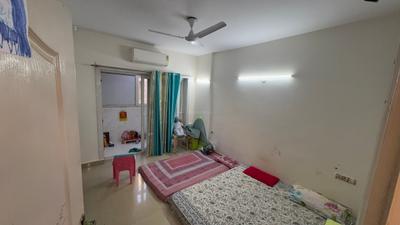 Bedroom Image of 1320 Sq.ft 3 BHK Apartment / Flat for sale in Nimbus The Hyde Park, Sector 78 Noida for Rs. 15500000