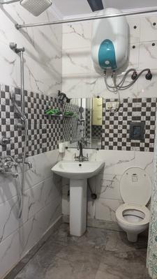 Image of 1200 Sq.ft 3 BHK Builder Floor for sale in Mahavir Enclave, New Delhi for Rs. 9000000