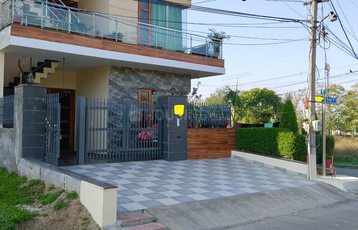 Sector 77 Main Image 1