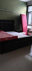 Bedroom Image of 1950 Sq.ft 3.5 BHK Apartment / Flat for rent in Supreme Tower, Sector 99 Noida for Rs. 40000