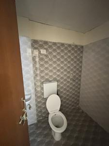 Bathroom Image of 1350 Sq.ft 3 BHK Builder Floor for rent in HL City, sector 37 Bahadurgarh for Rs. 16000