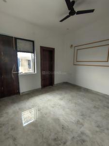 Bedroom Image of 1850 Sq.ft 2 BHK Builder Floor for rent in Palam Vihar Gurgaon for Rs. 40000