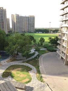 Image of 1250 Sq.ft 2 BHK Apartment / Flat for rent in Adani The Meadows, Shantigram, Ahmedabad for Rs. 38000