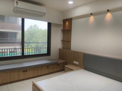 Bedroom Image of 2333 Sq.ft 3 BHK Apartment / Flat for rent in Shivalik Green View, Shantigram Ahmedabad for Rs. 75000