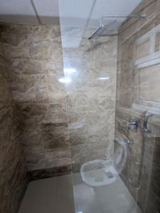 Bathroom Image of 1820 Sq.ft 3 BHK Apartment / Flat for rent in Vaswani Exquisite, K R Puram Bengaluru for Rs. 92000