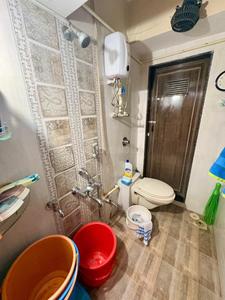 Bathroom Image of 675 Sq.ft 2 BHK Apartment / Flat for sale in Parshvanath Hansraj Heights, Thane West Thane for Rs. 15000000
