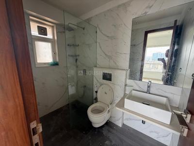 Image of 800 Sq.ft 2 BHK Apartment / Flat for sale in Bandra West, Mumbai for Rs. 30000000