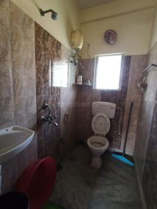 Bathroom Image of 880 Sq.ft 2 BHK Apartment / Flat for sale in Kalikapur, EM Bypass Kolkata for Rs. 3800000
