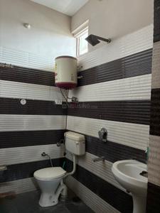 Bathroom Image of 1100 Sq.ft 2.5 BHK Builder Floor for rent in Devpura Haridwar for Rs. 12000