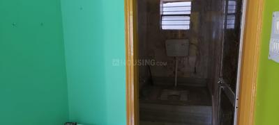 Bathroom Image of 1700 Sq.ft 3 BHK Independent House for rent in Kumhar Toli Ranchi for Rs. 11000