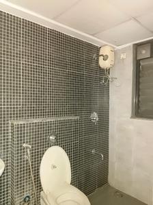 Common Bathroom Image of 1098 Sq.ft 2 BHK Apartment / Flat for sale in Lodha Lakeshore Greens, Palava Phase 2 Thane for Rs. 5100000