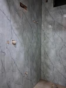 Common Bathroom Image of 1500 Sq.ft 3 BHK Apartment / Flat for sale in Sector 72 Noida for Rs. 5400000