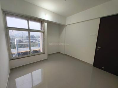 Bedroom Image of 1207 Sq.ft 3 BHK Apartment / Flat for rent in Puraniks Tokyo Bay, Kasarvadavali Thane for Rs. 50000