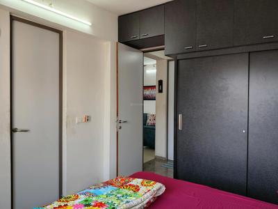 Bedroom Image of 1152 Sq.ft 2 BHK Apartment / Flat for sale in Hrishikesh Kishor Park, Vaishno Devi Circle Ahmedabad for Rs. 6100000