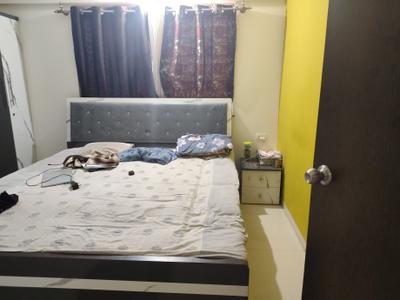 Bedroom Image of 1200 Sq.ft 3 BHK Apartment / Flat for rent in Mantra Essence, Undri Pune for Rs. 30000