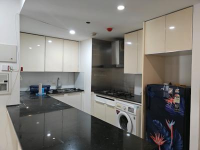 Kitchen Image of 460 Sq.ft 1 BHK Apartment / Flat for sale in Lodha Estrella, Sion Mumbai for Rs. 17700000