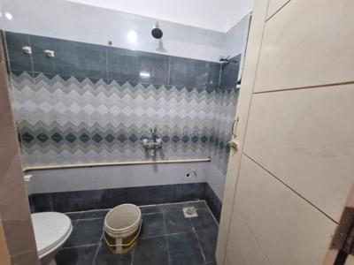 Bathroom Image of 1260 Sq.ft 3 BHK Apartment / Flat for sale in Semmancheri Chennai for Rs. 6000000